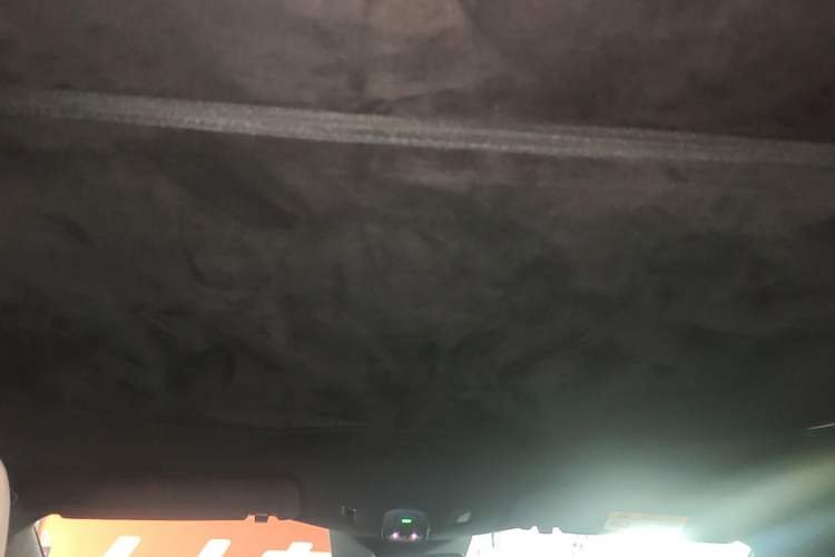 Used Nio ET5 2022 75 kWh Headliner