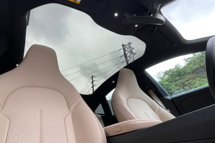 Used Nio ET5 2022 75 kWh Headliner