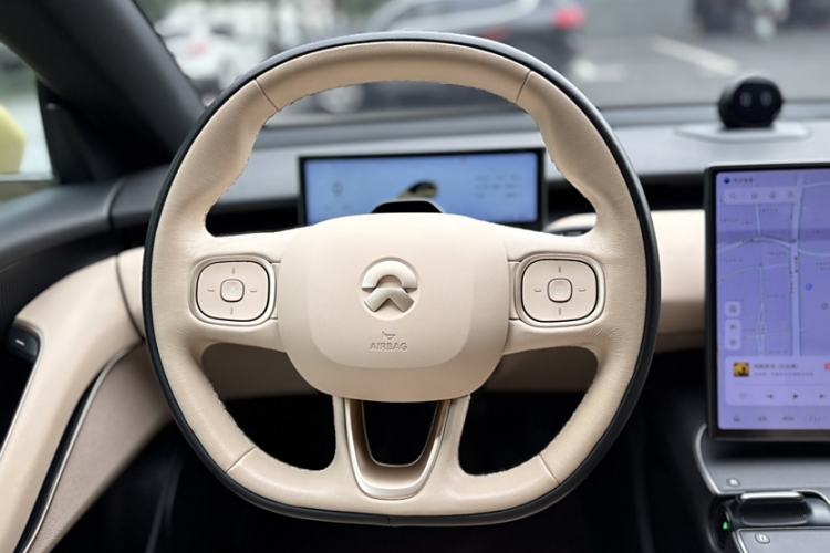 Used Nio ET5 2022 75 kWh Interior 1