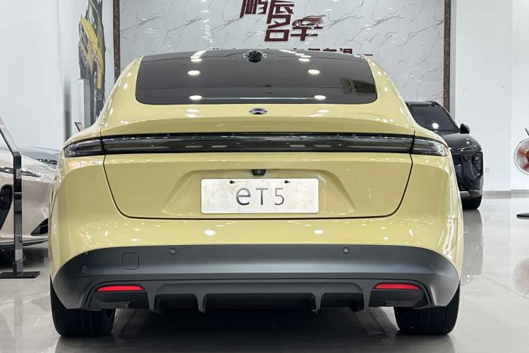 Used Nio ET5 2022 75 kWh Interior 1