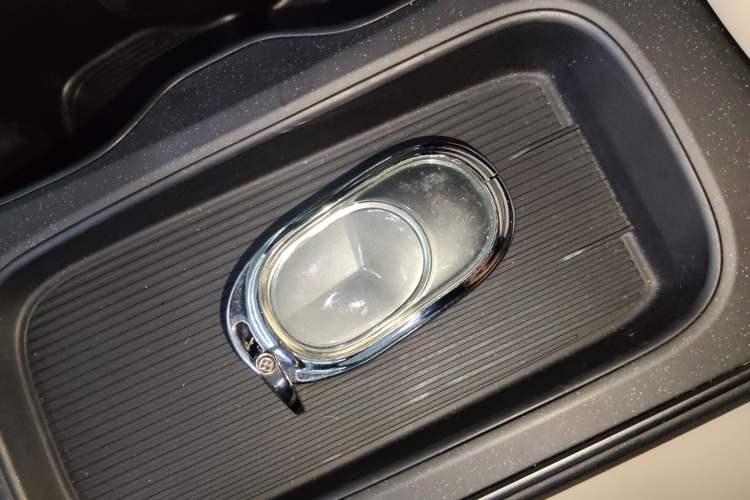 Used Nio ET5 2022 75 kWh Interior 1