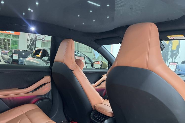 Used Nio ET5 2022 75 kWh Interior 10