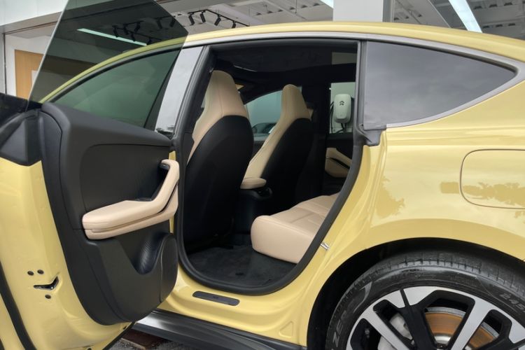 Used Nio ET5 2022 75 kWh Interior 2
