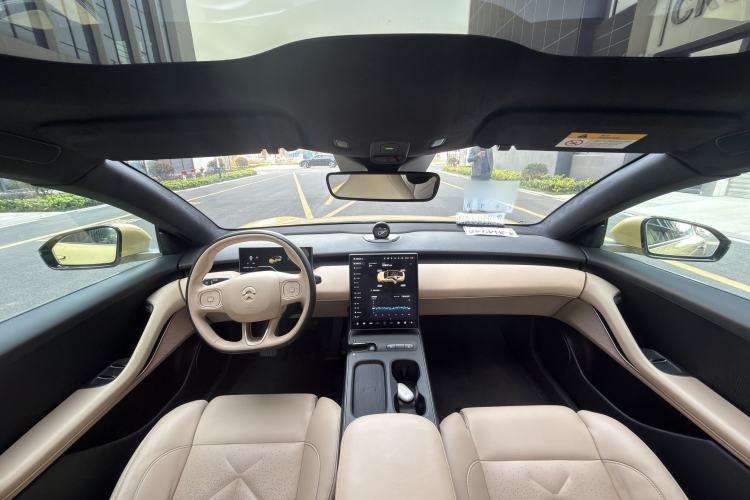 Used Nio ET5 2022 100 kWh Interior 2