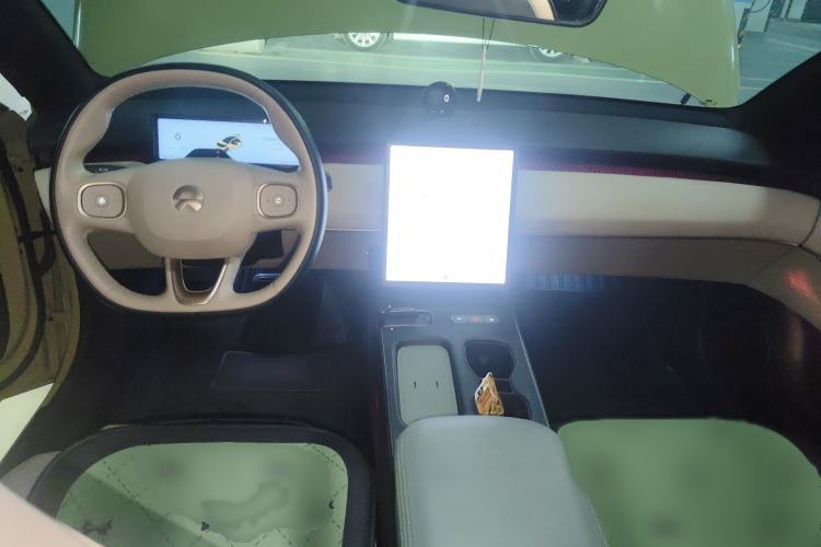 Used Nio ET5 2022 75 kWh Interior 2
