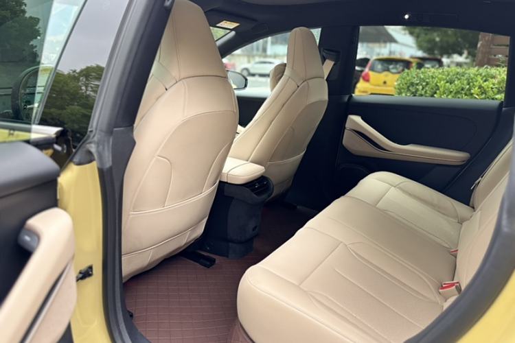Used Nio ET5 2022 75 kWh Interior 3