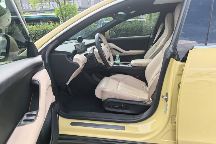 Used Nio ET5 2022 75 kWh Interior 5