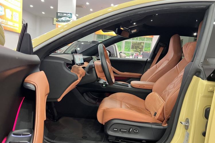 Used Nio ET5 2022 75 kWh Interior 5