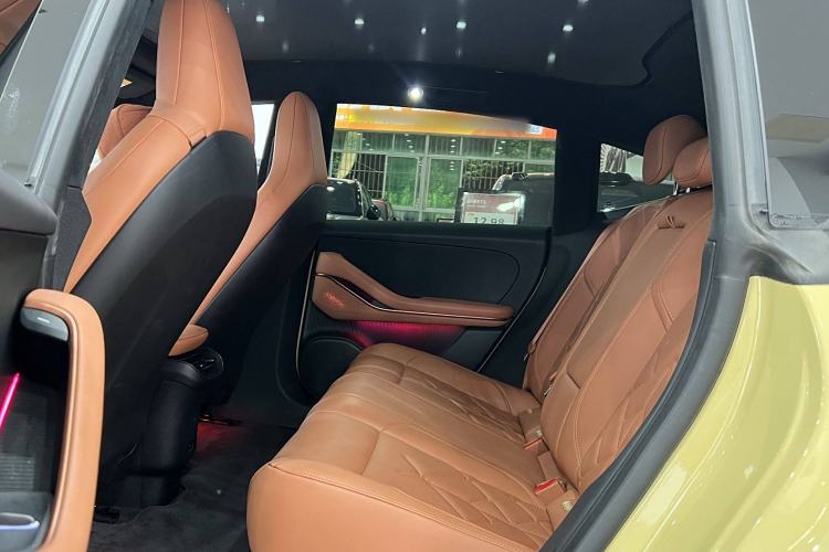 Used Nio ET5 2022 75 kWh Interior 6