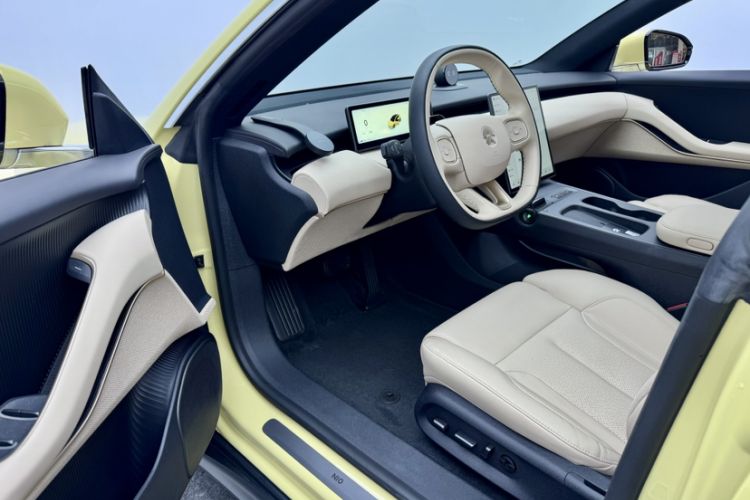 Used Nio ET5 2022 75 kWh Interior 7