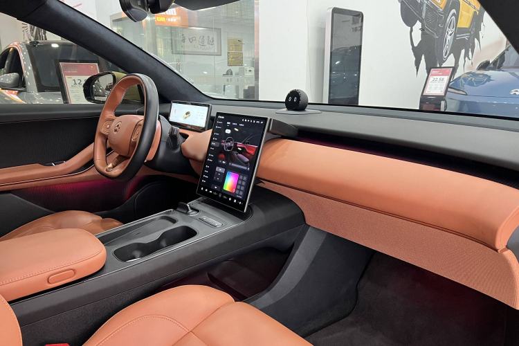 Used Nio ET5 2022 75 kWh Interior 8