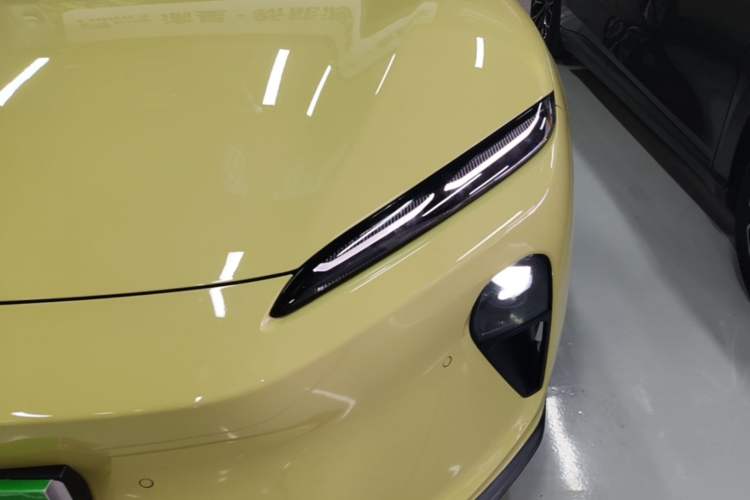 Used Nio ET5 2022 75 kWh Left Front Headlight