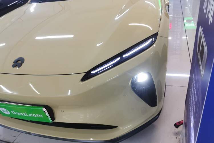 Used Nio ET5 2022 100 kWh Left Front Headlight
