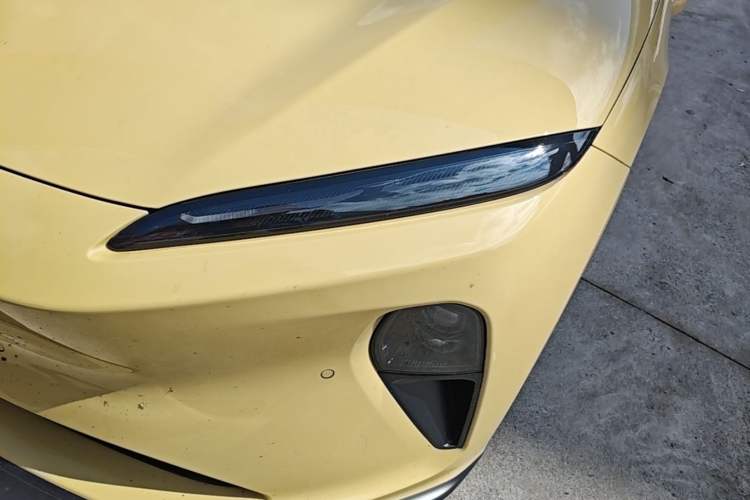 Used Nio ET5 2022 100 kWh Left Front Headlight