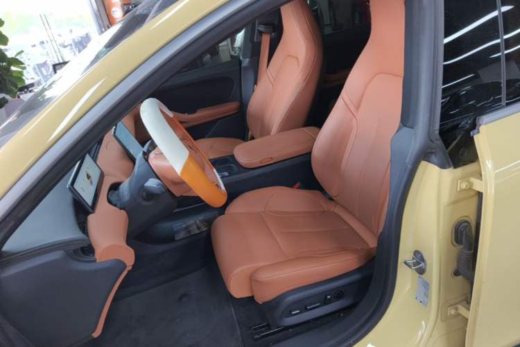 Used Nio ET5 2022 100 kWh Left Front Seat