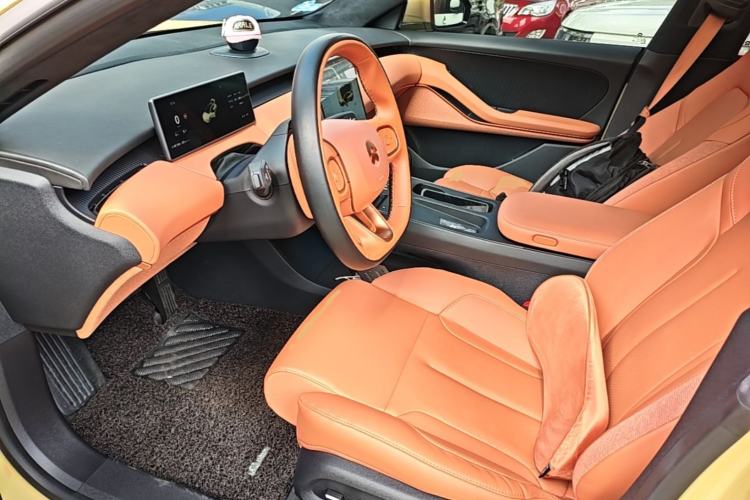 Used Nio ET5 2022 100 kWh Left Front Seat