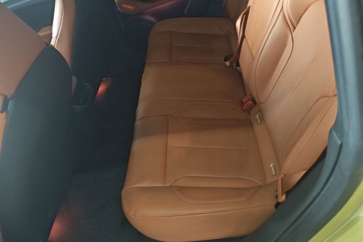 Used Nio ET5 2022 75 kWh Left Rear Seat