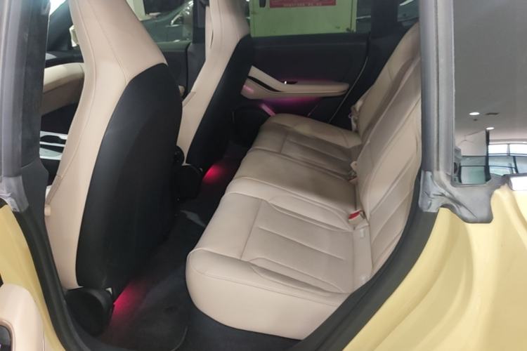 Used Nio ET5 2022 75 kWh Left Rear Seat
