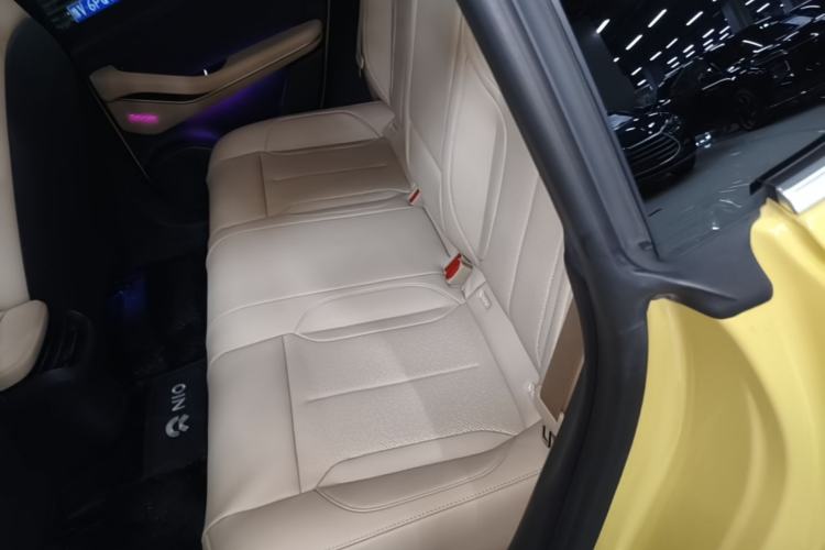 Used Nio ET5 2022 75 kWh Left Rear Seat