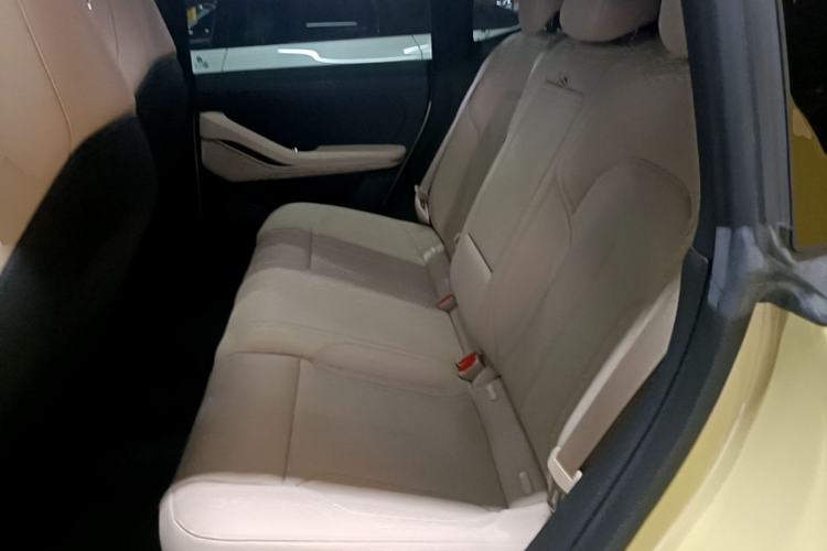 Used Nio ET5 2022 75 kWh Left Rear Seat