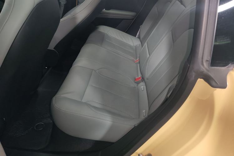 Used Nio ET5 2022 75 kWh Left Rear Seat