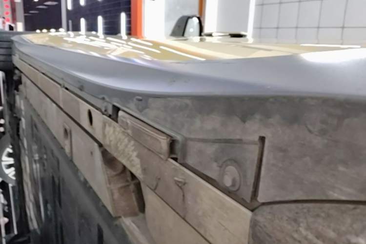Used Nio ET5 2022 75 kWh Left Side Sill