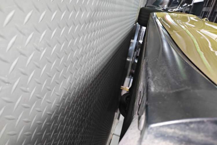 Used Nio ET5 2022 75 kWh Left Side Sill