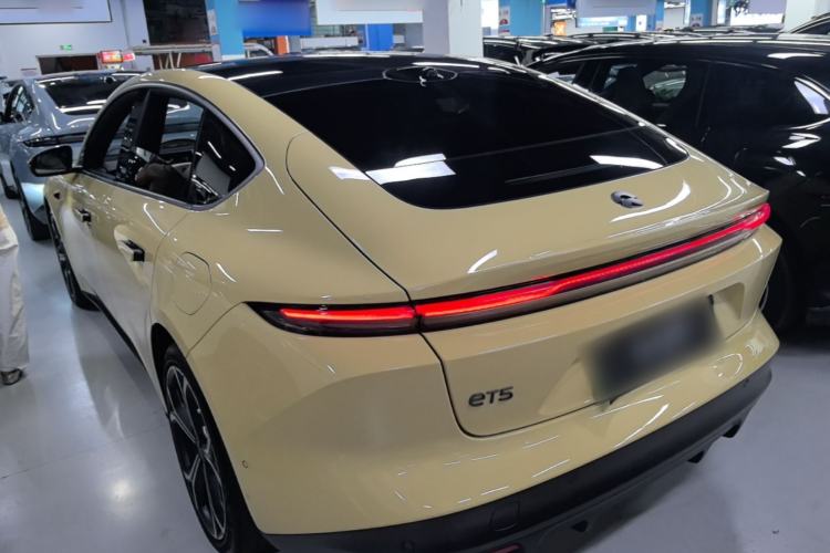Used Nio ET5 2022 75 kWh Rear Left 45 Deg
