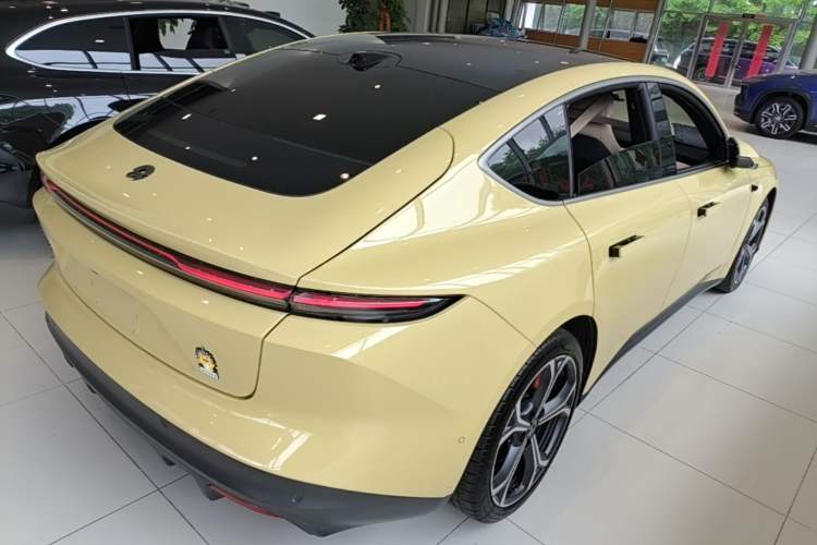 Used Nio ET5 2022 75 kWh Rear Right 45 Deg