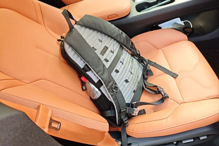 Used Nio ET5 2022 100 kWh Right Front Seat