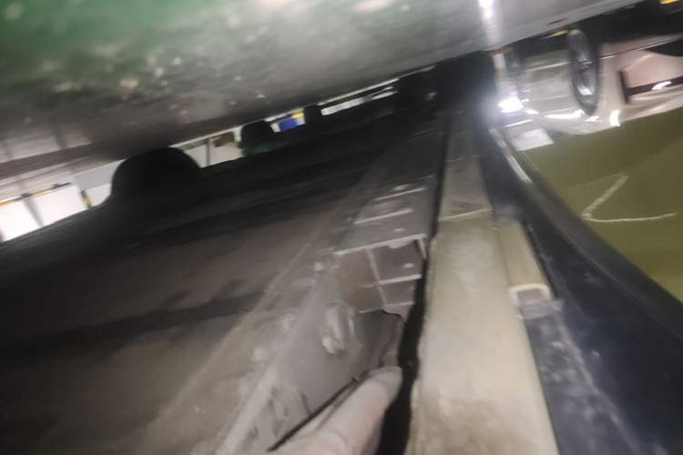 Used Nio ET5 2022 75 kWh Right Side Sill