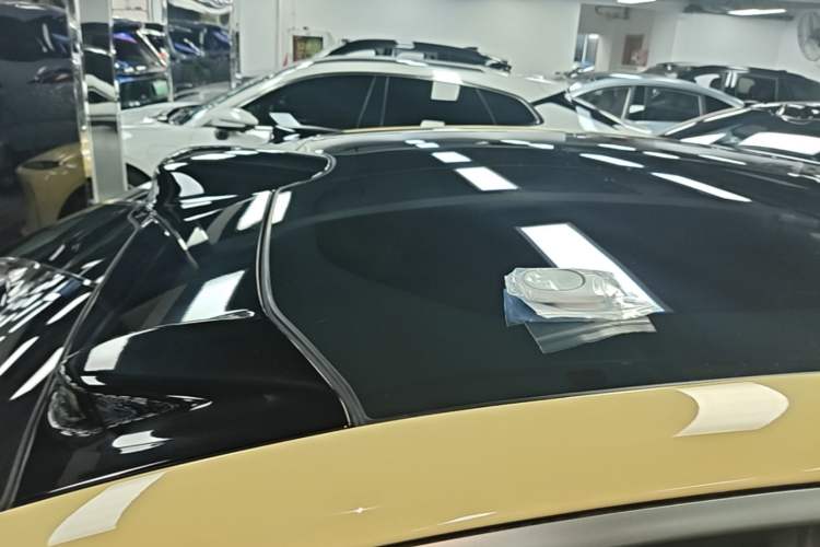 Used Nio ET5 2022 75 kWh Roof