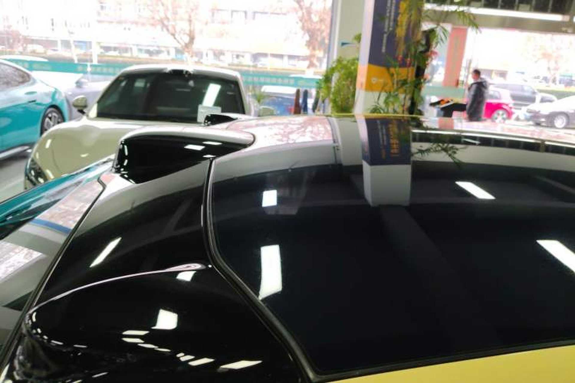 Used Nio ET5 2022 75 kWh Roof