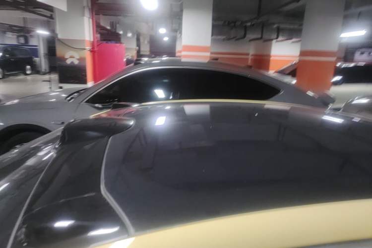 Used Nio ET5 2022 75 kWh Roof