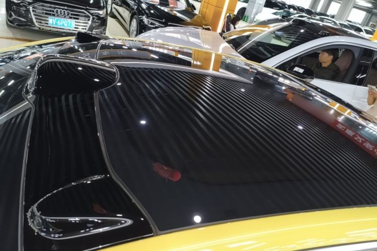 Used Nio ET5 2022 75 kWh Roof