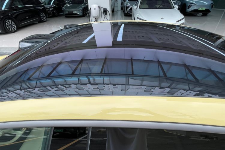 Used Nio ET5 2022 75 kWh Roof