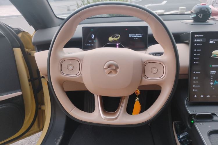 Used Nio ET5 2022 75 kWh Steering Wheel
