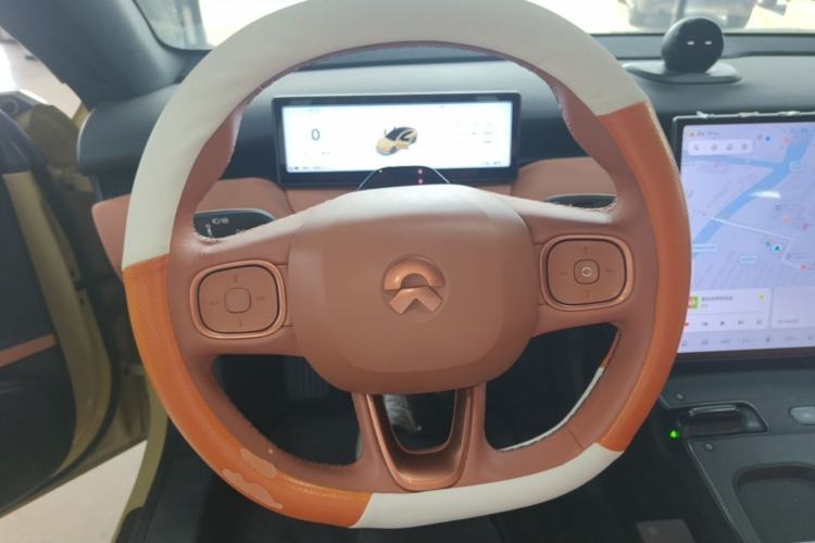 Used Nio ET5 2022 100 kWh Steering Wheel