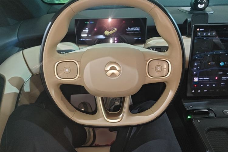 Used Nio ET5 2022 75 kWh Steering Wheel
