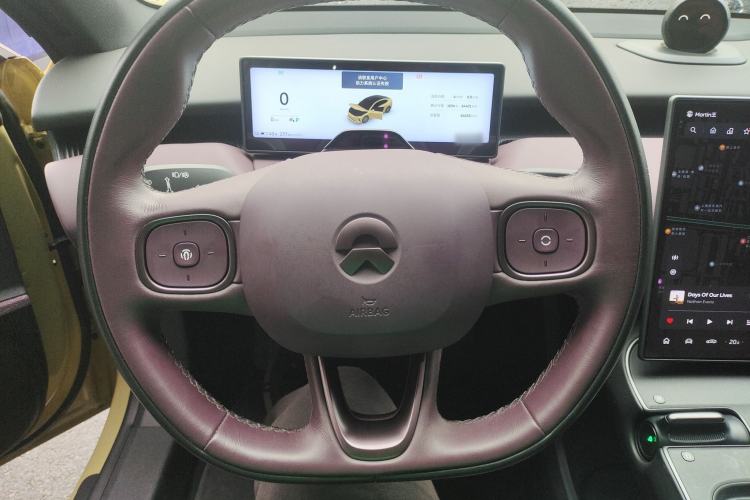 Used Nio ET5 2022 75 kWh Steering Wheel