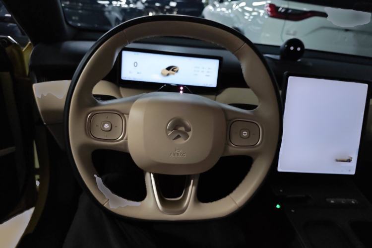 Used Nio ET5 2022 75 kWh Steering Wheel
