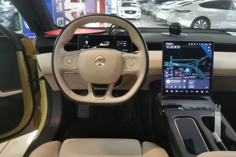 Used Nio ET5 2022 100 kWh Steering Wheel