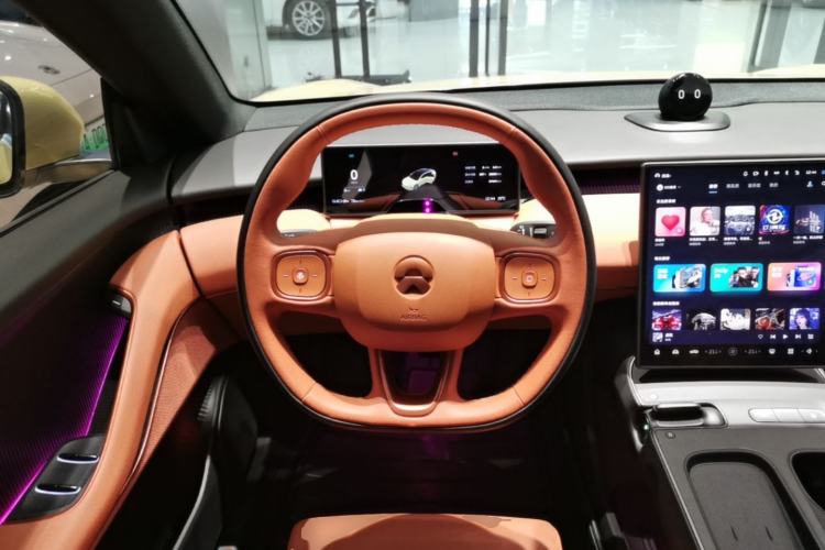 Used Nio ET5 2022 75 kWh Steering Wheel