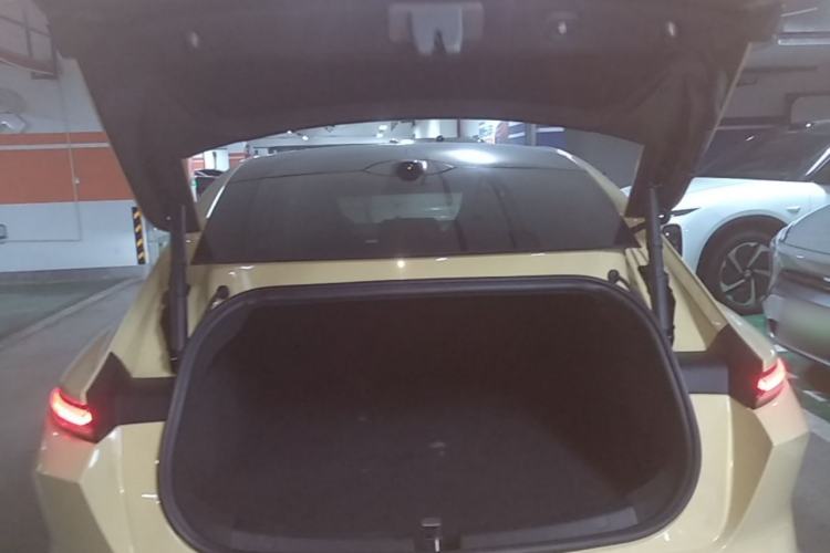 Used Nio ET5 2022 75 kWh Trunk
