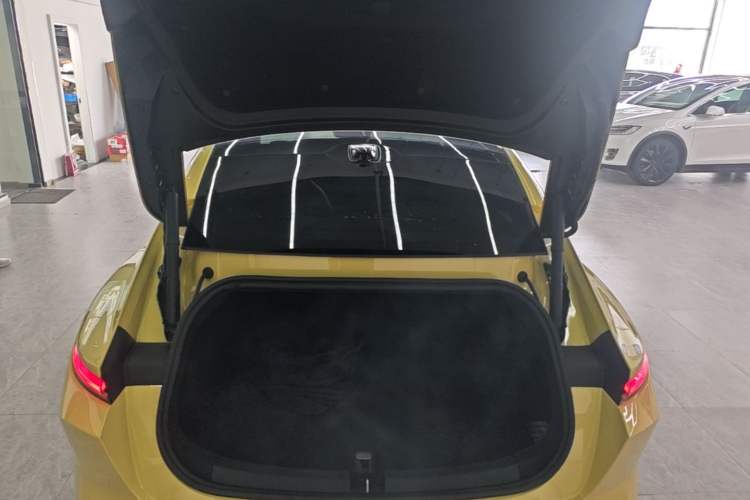 Used Nio ET5 2022 75 kWh Trunk
