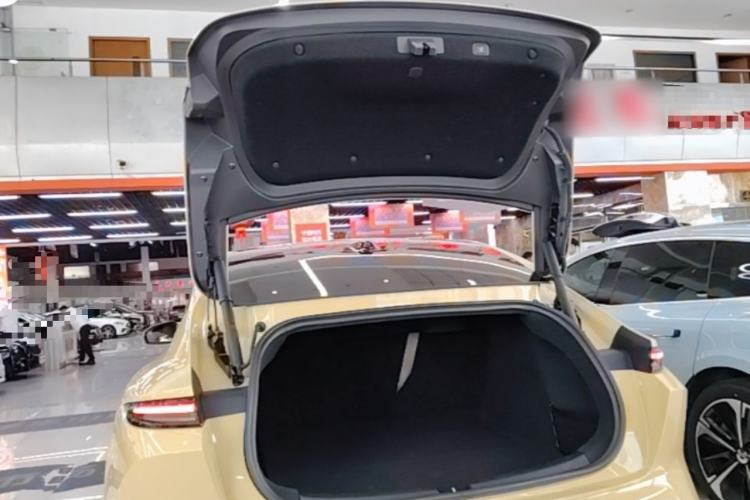 Used Nio ET5 2022 75 kWh Trunk