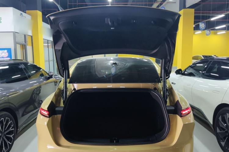 Used Nio ET5 2022 75 kWh Trunk