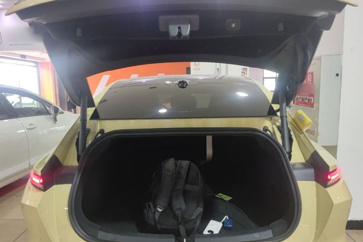 Used Nio ET5 2022 75 kWh Trunk