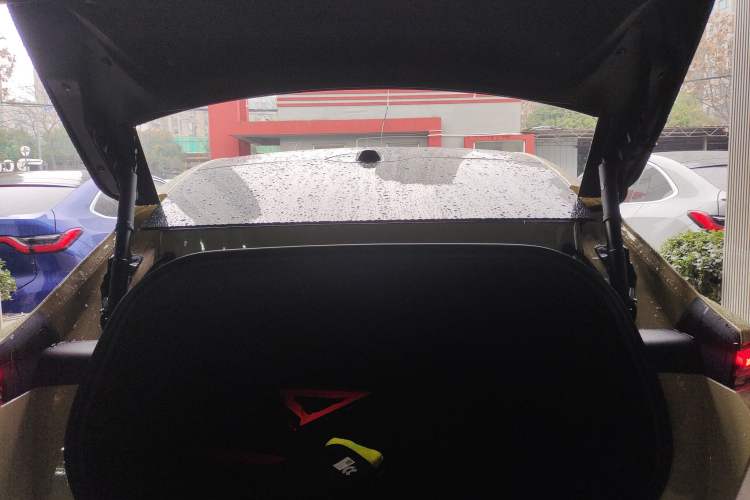 Used Nio ET5 2022 75 kWh Trunk