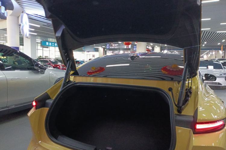 Used Nio ET5 2022 75 kWh Trunk